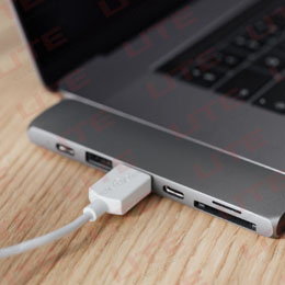 比頭發(fā)絲還細(xì)的新材料電纜，其傳輸速率是USB3.0的10倍